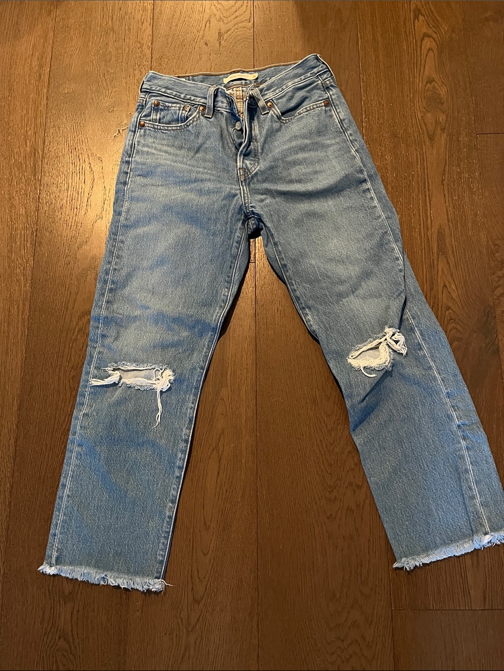 Levi Wedgie - Light Blue Distressed Women's Straight-Leg Jeans